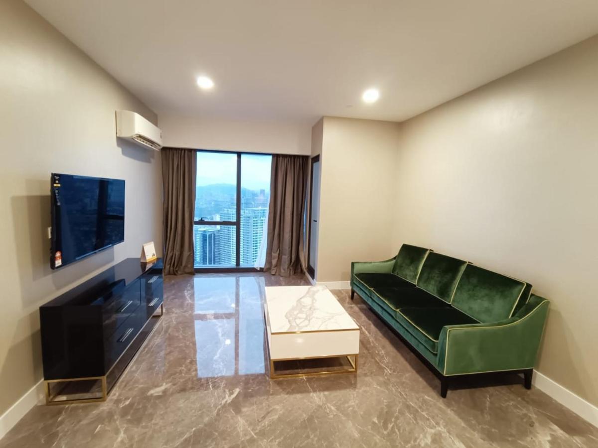 Platinum Suite 2 New Kl Cbd New Luxury Condo With Best Infinity View To Klcc Twin Towers Pool Kuala Lumpur Exterior foto